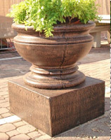 Urn PP72 and Stand PT72